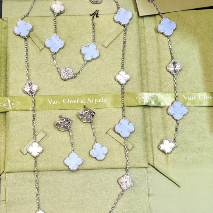 Van Cleef & Arpels Magic Alhambra Collection