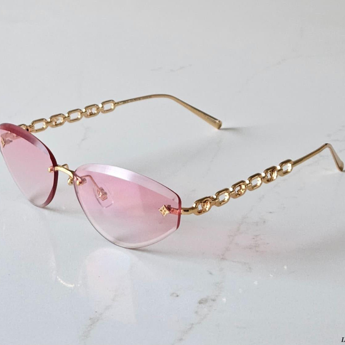 Louis Vuitton LV Jewel Low Cat Eye Sunglasses