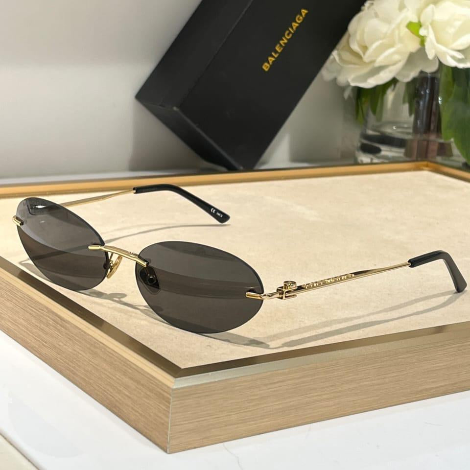 Balenciaga Style #5 Sunglasses