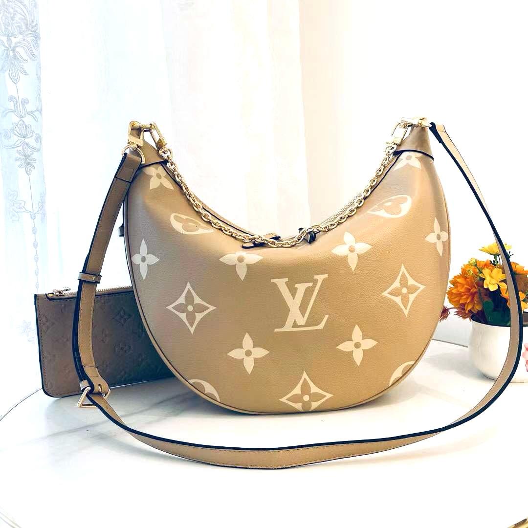 Louis Vuitton Loop hobo Bag