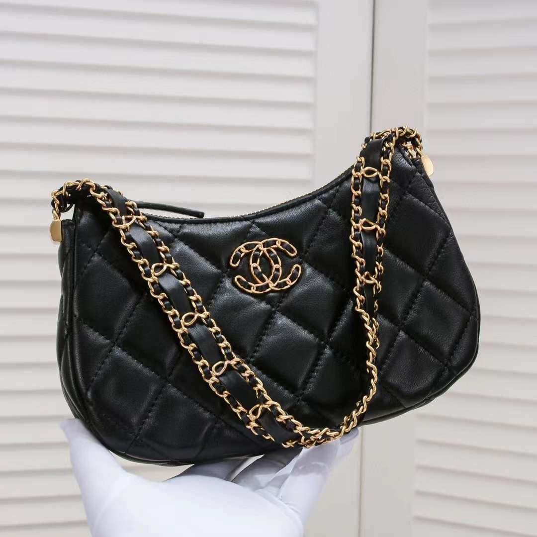 Chanel Hobo Cowhide Shoulder Bag