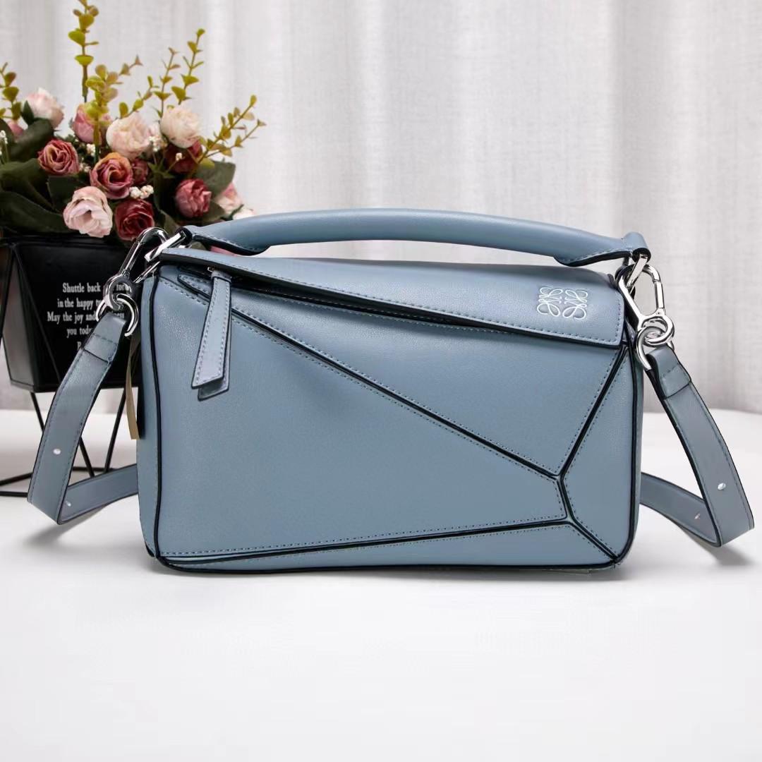 Loewe Puzzle Medium Bag