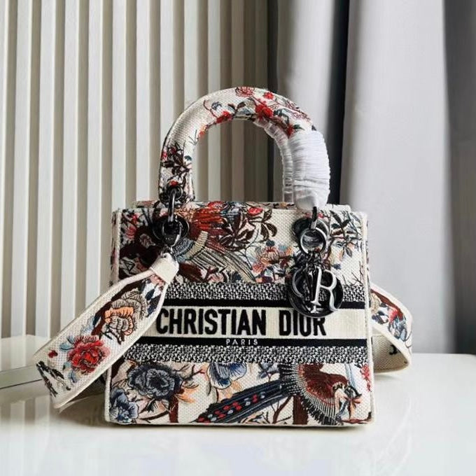 Dior Medium Lady D-Lite Bag