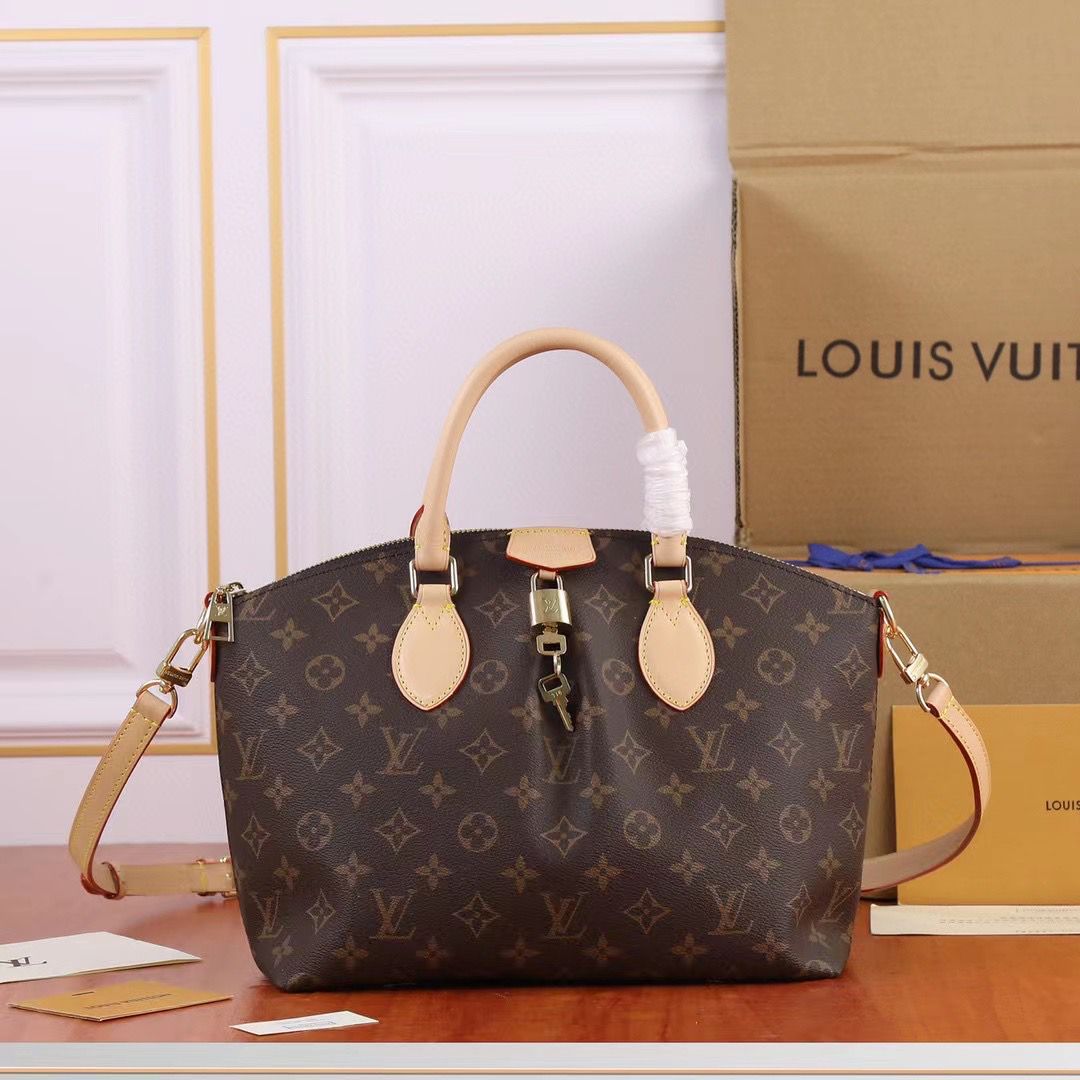 Louis Vuitton Boétie Bag