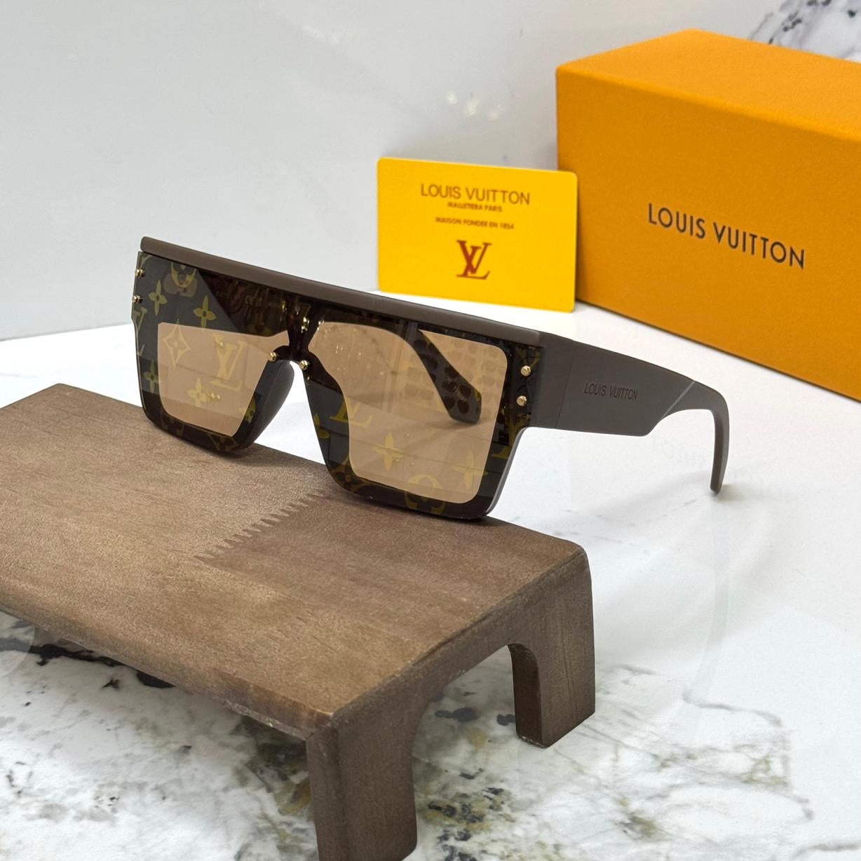 Louis Vuitton Style #25 Sunglasses