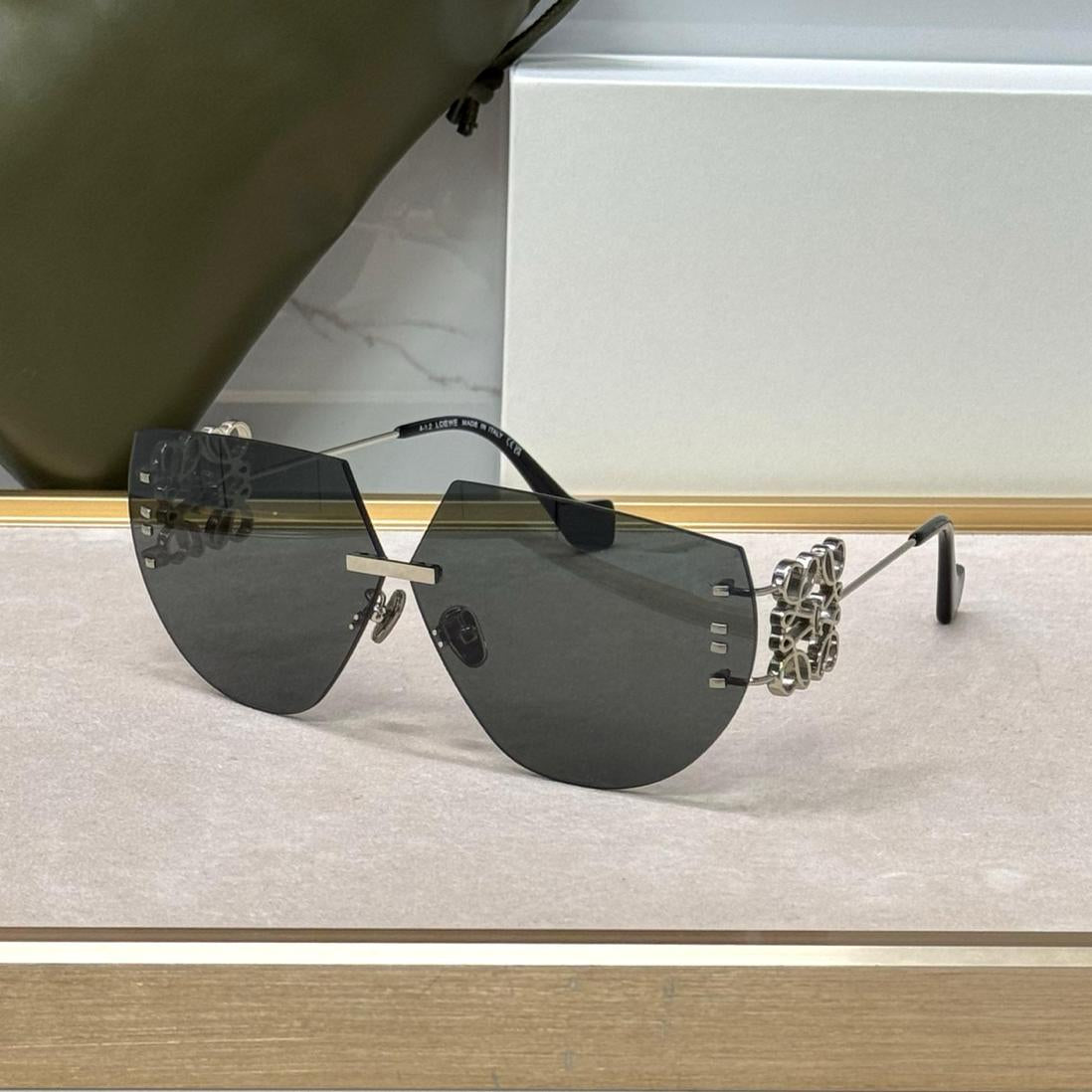 Loewe Style #14 Sunglasses