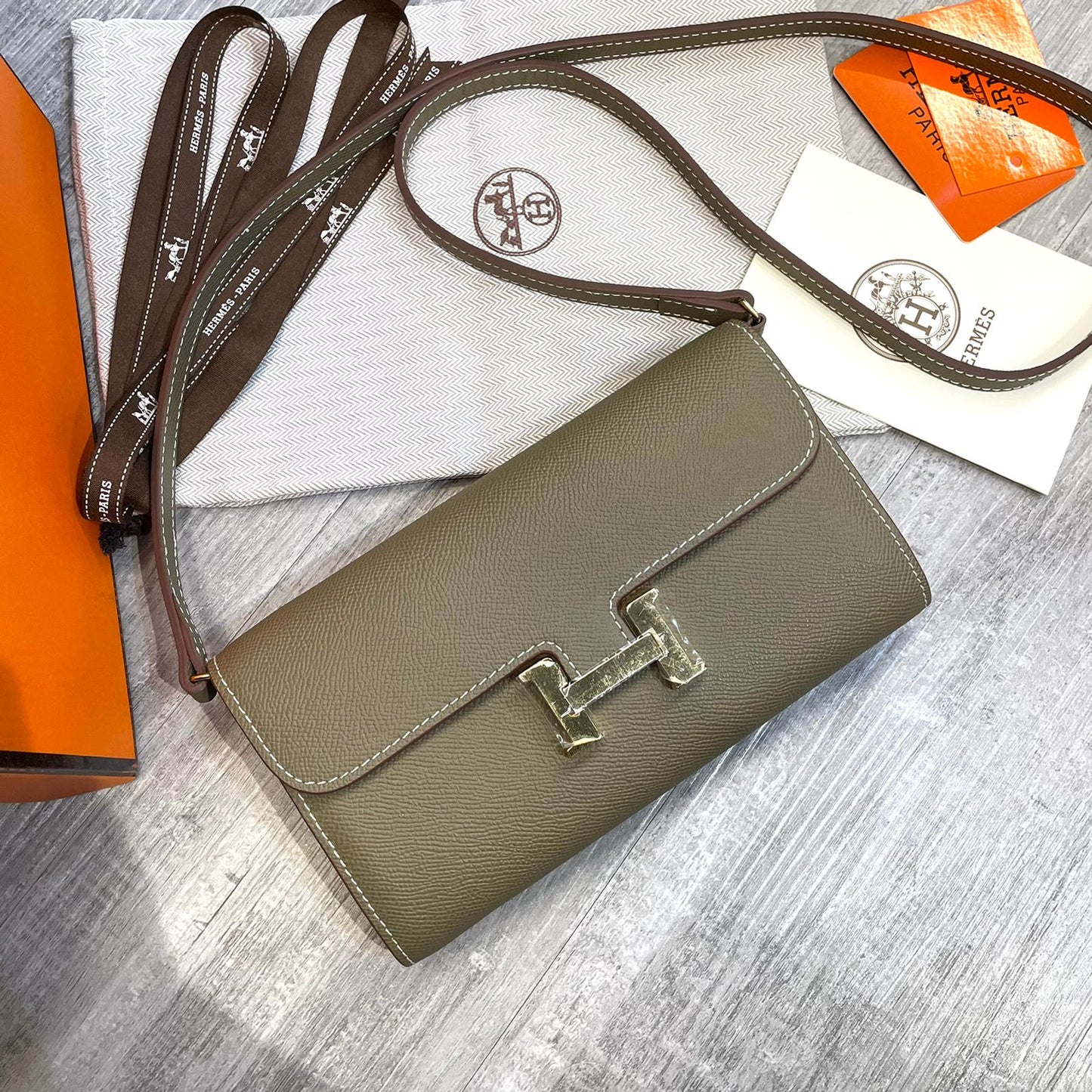 Hermes crossbody wallet Bag