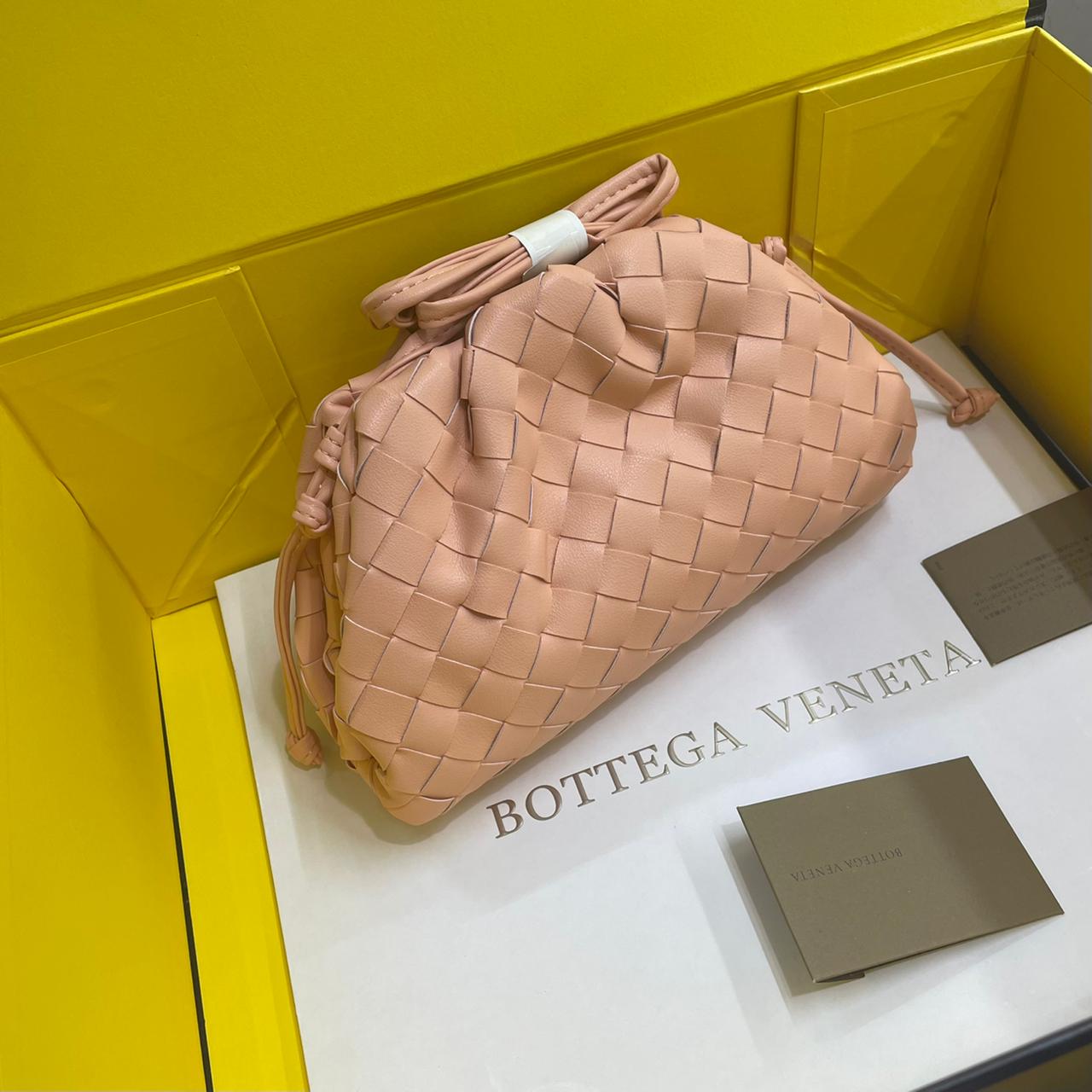 Bottega Pouch Intrecciato small  Bag